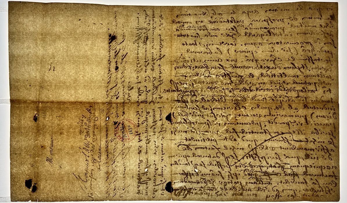 Lettre pliée de Paris pour Rouen datant de 1690.