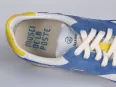 Vue 3 – chaussures bleues